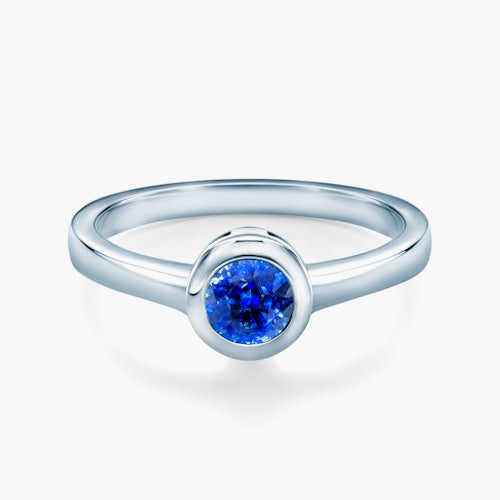 Pierścionek zaręczynowy SAVICKI: białe złoto, niebieski szafir